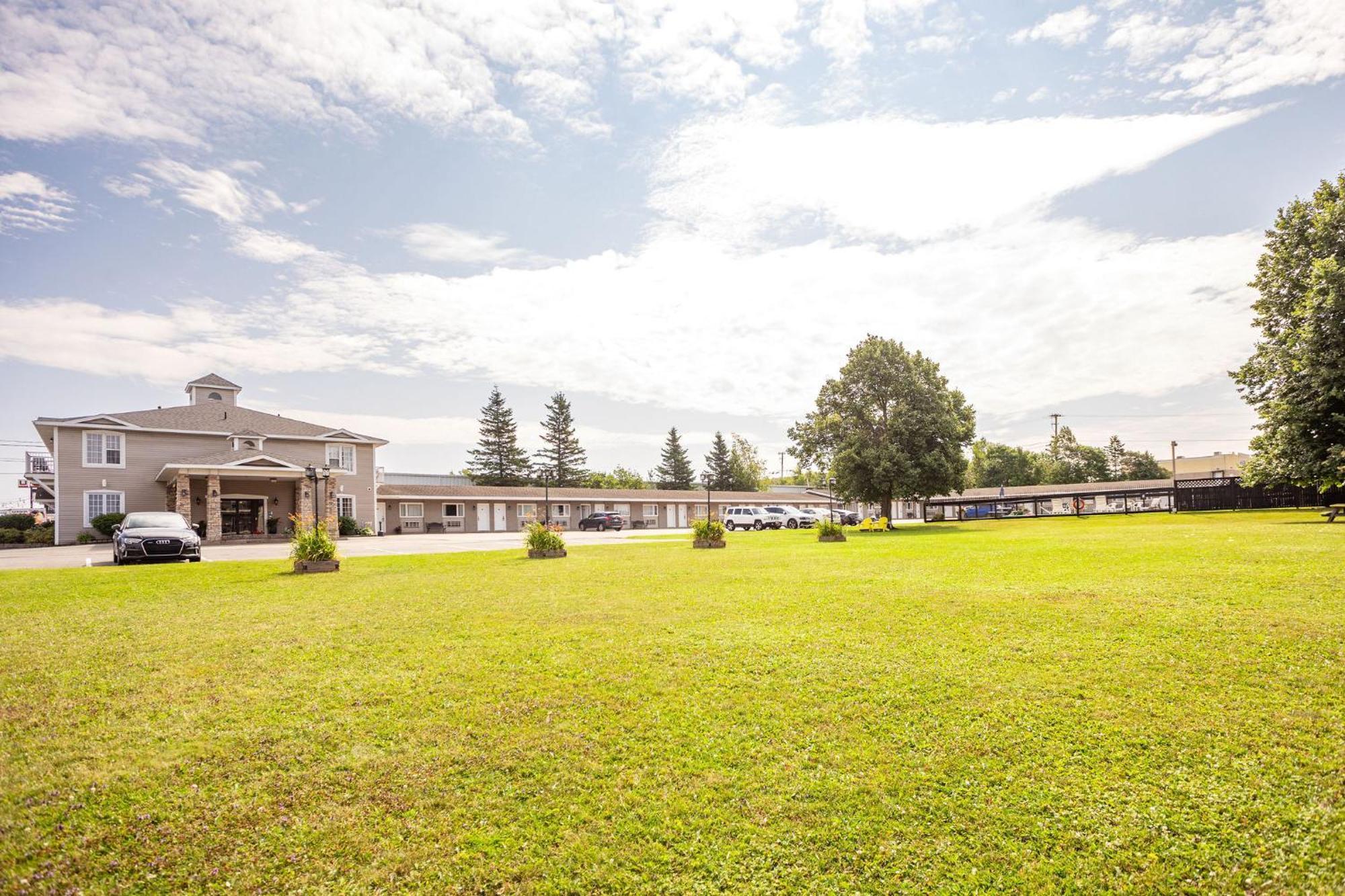 Canadas Best Value Inn & Suites-Charlottetown Zewnętrze zdjęcie